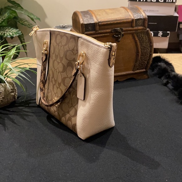 Coach Kacey Satchel In Colorblock Signature Canvas - Picture 9 of 12